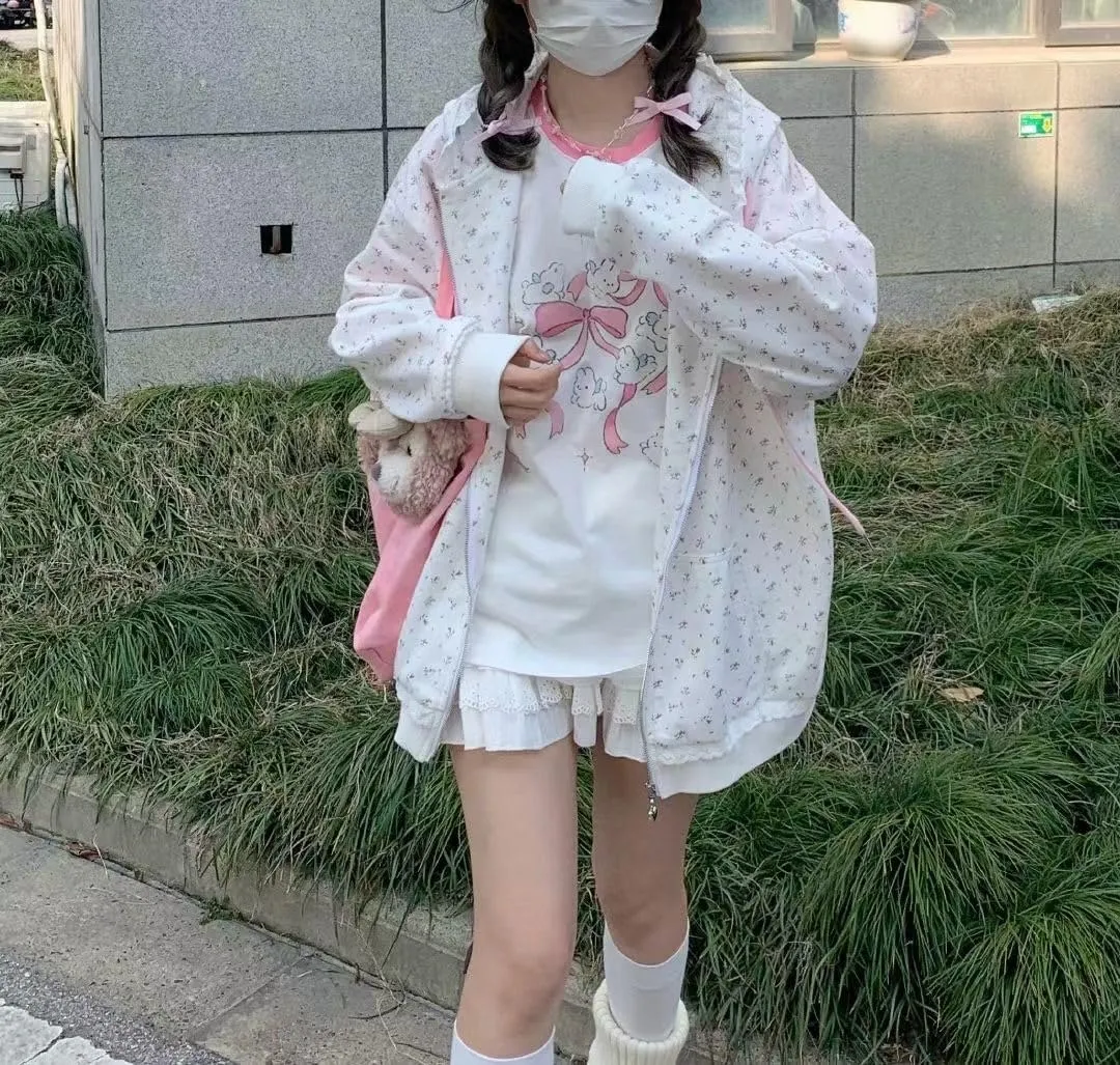 Kawaii Oversized T-Shirt Cute Pink Anime Shirt Japanese Harajuku Patchwork Tee Cartoon Print Loose Teen Girl Plus Size